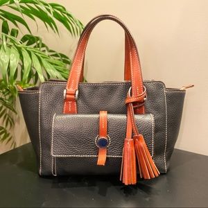Dooney and Bourke Leather Handbag Tote black